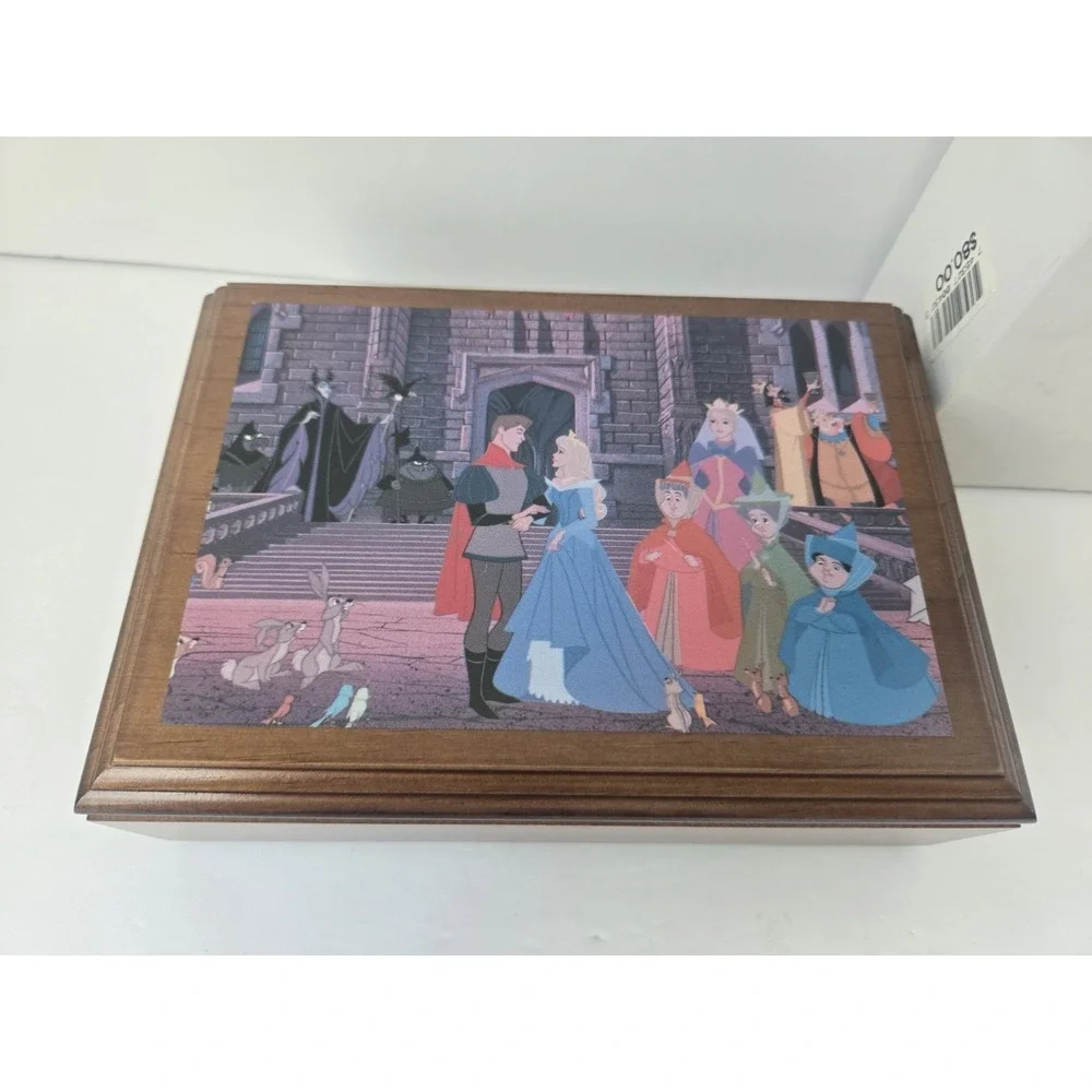 Disney Store Fossil Watch Collectors Club Series watch Sleeping Beauty Music box